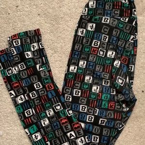 LuLaRoe alphabet leggings